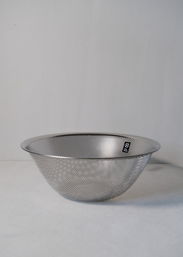 Sori Yanagi Perforated Colander, 27cm